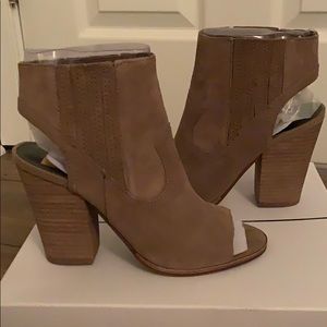 Dolce Vita Pasha Ankle Bootie